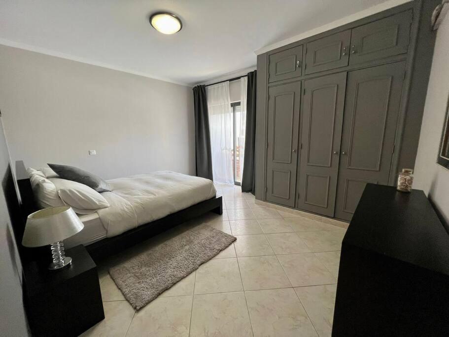 Luxury Modern Beach Apartment Quarteira Kültér fotó